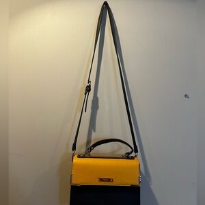 Med crossbody NWOT Dune London color block yellow and navy blue purse